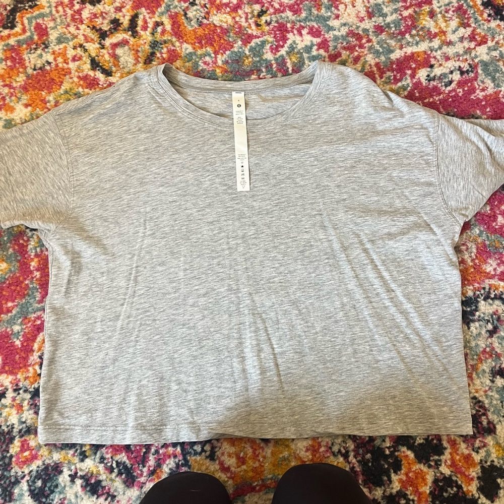lulu lemon t shirt